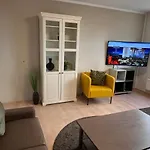 3-Room Karl-Heine